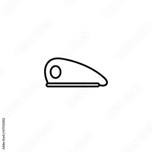 Beret hat thin icon isolated on white background, simple line icon for your work.
