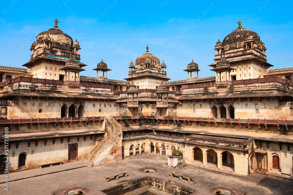 Obraz premium Jahangir Mahal Palace in Orchha, India