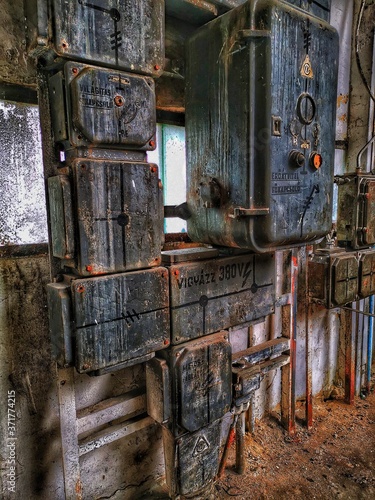Old electrical distributor