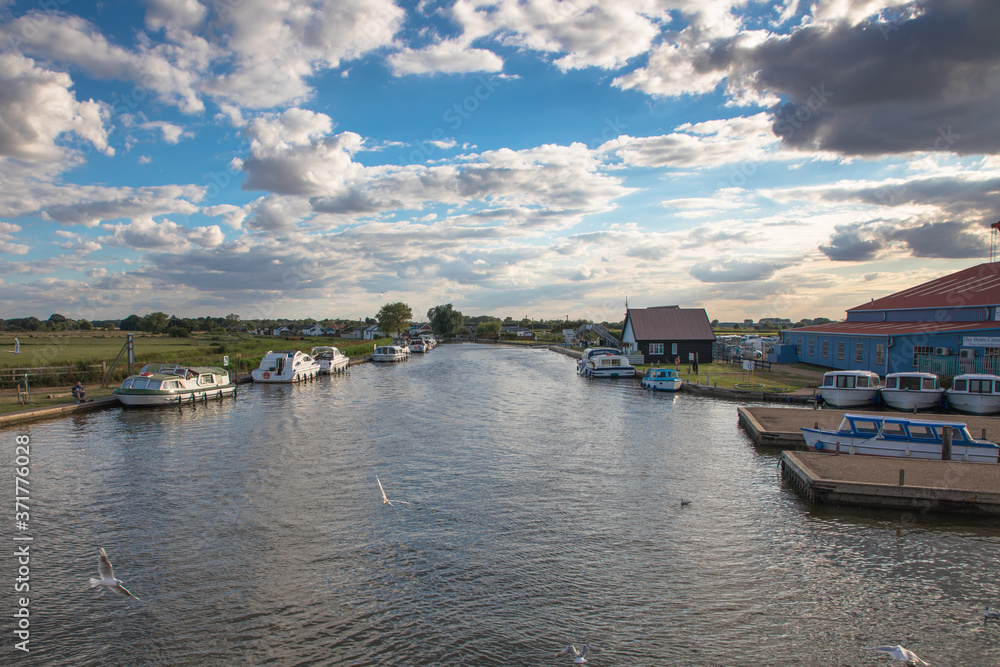 Fototapeta premium View of the River Thurne, The Broads, Norfolk, UK