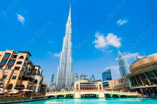 Burj Khalifa tower in Dubai Fototapeta