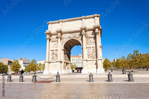 Porte Royale triumphal arch, Marseille © saiko3p