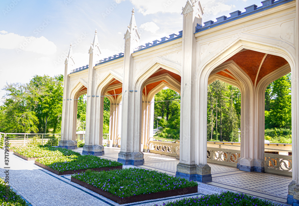 Obraz premium Schloss Babelsberg Torbogen