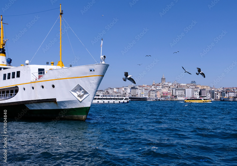 Naklejka premium view of the ship in the port and the city center of Istanbul