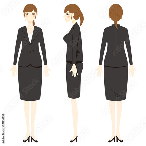 スーツの女性