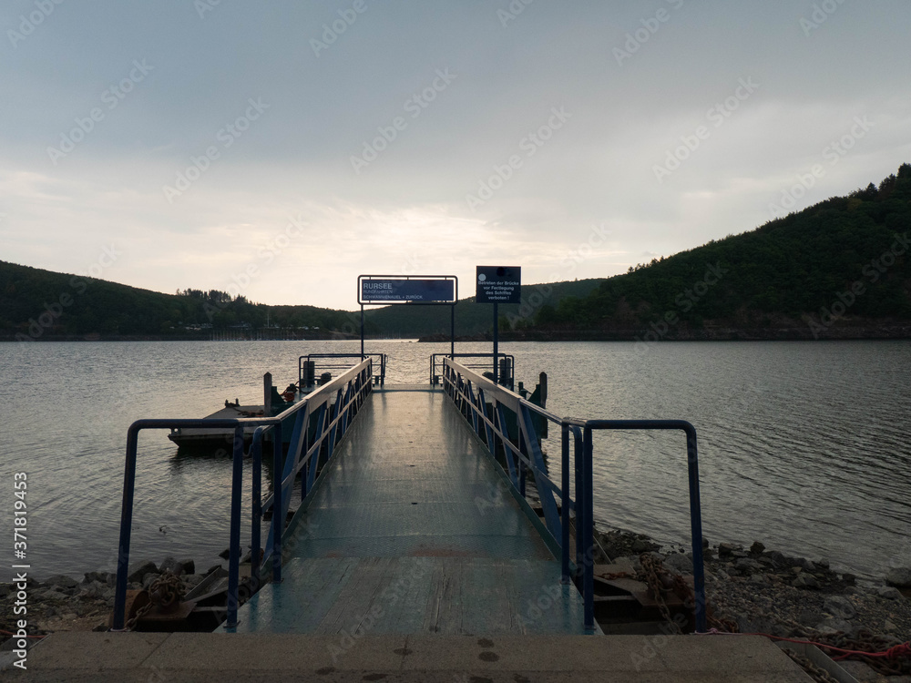 Obraz premium Regentag am Rursee