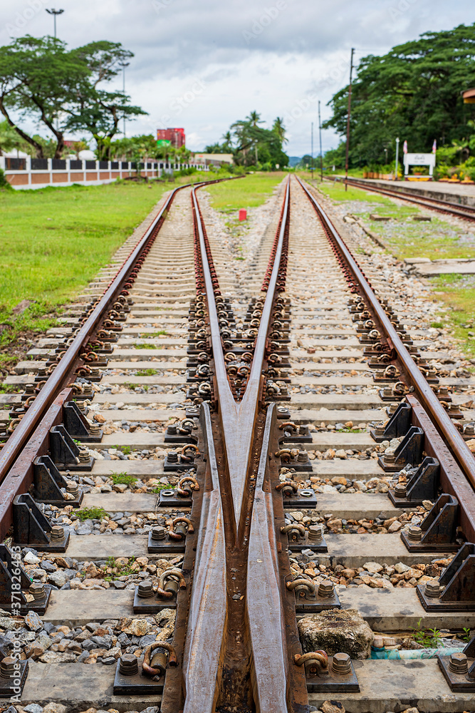 railroad tracks railroad tracks