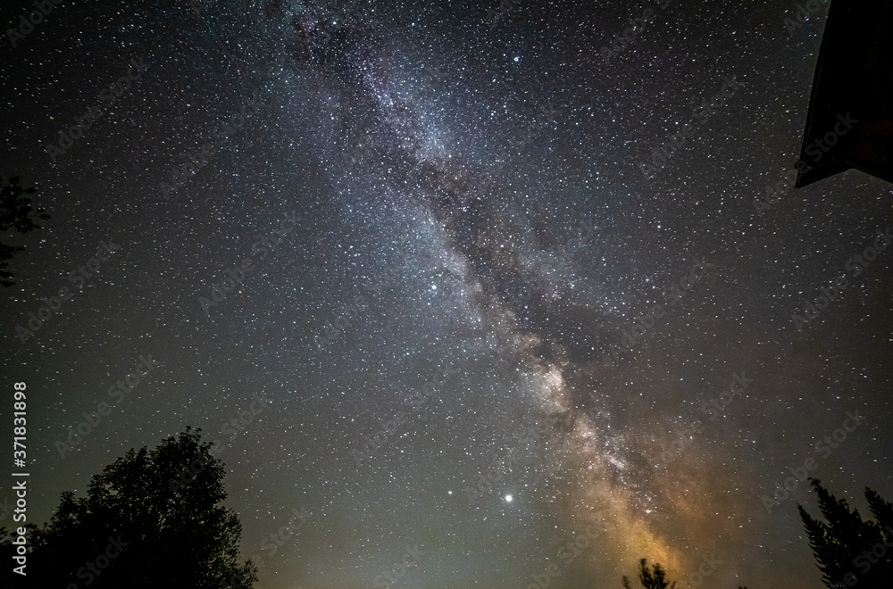 Fototapeta premium Milky way on White Cross biely kriz