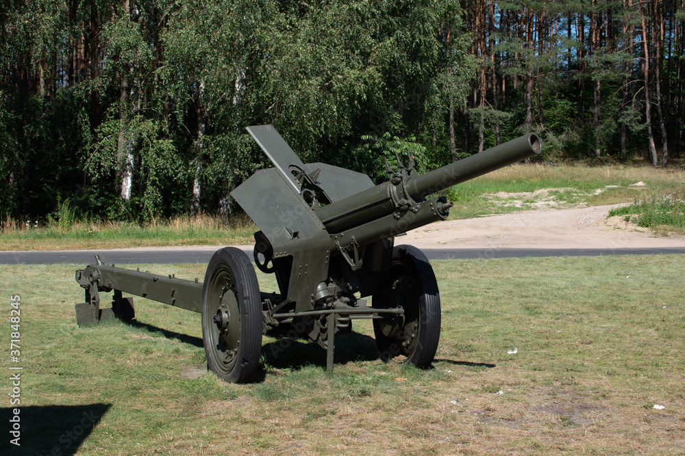 old anti-aircraft gun.