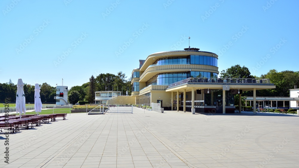 Infrastructure of the horse racing track