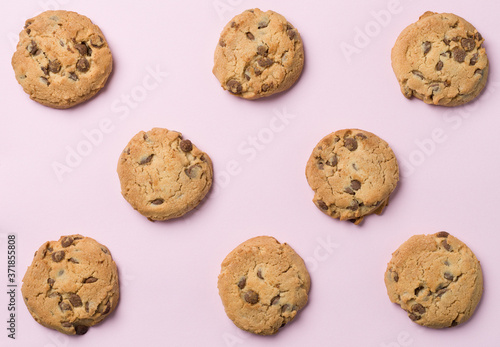 chocolate chip cookies pink background