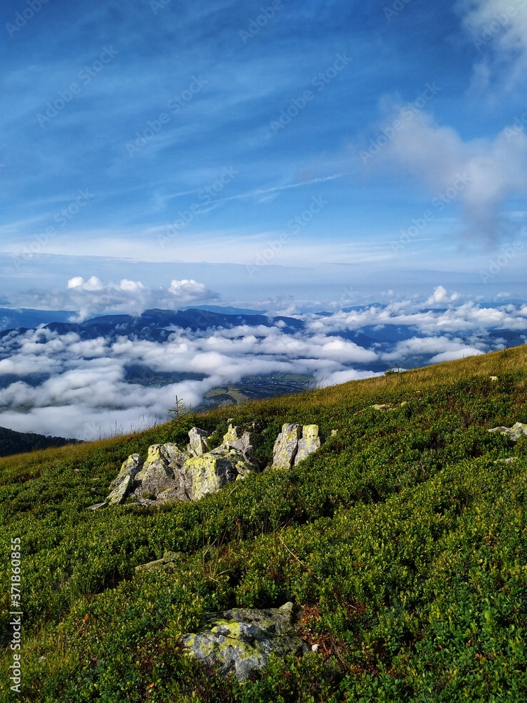 Naklejka premium mountain landscape with blue sky