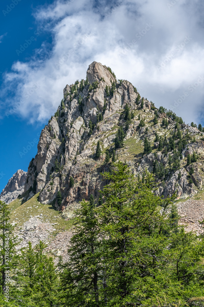 Paysage alpin dans le parc du Mercantour Paysage alpin dans le parc du Mercantour