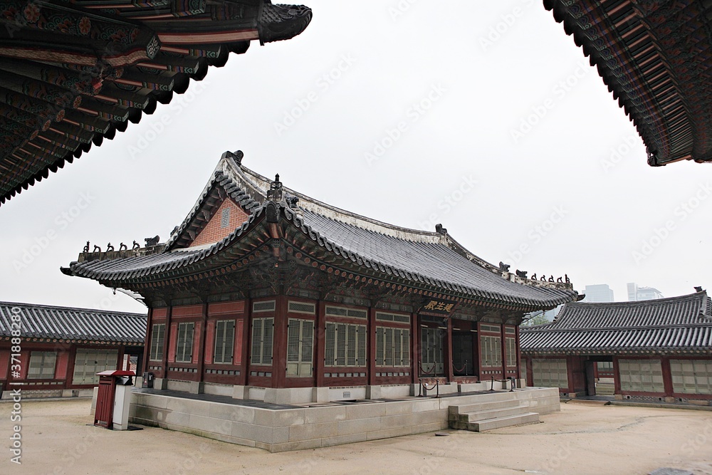 Fototapeta premium 한국 서울 경복궁 입니다