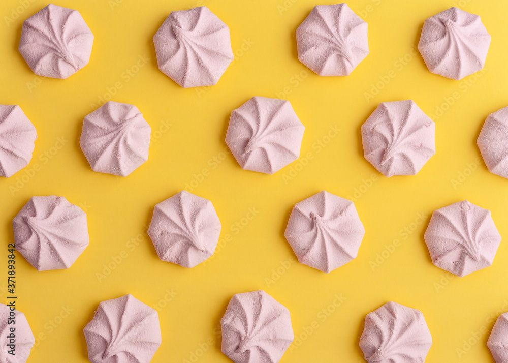 Naklejka premium Colorful marshmallows pattern