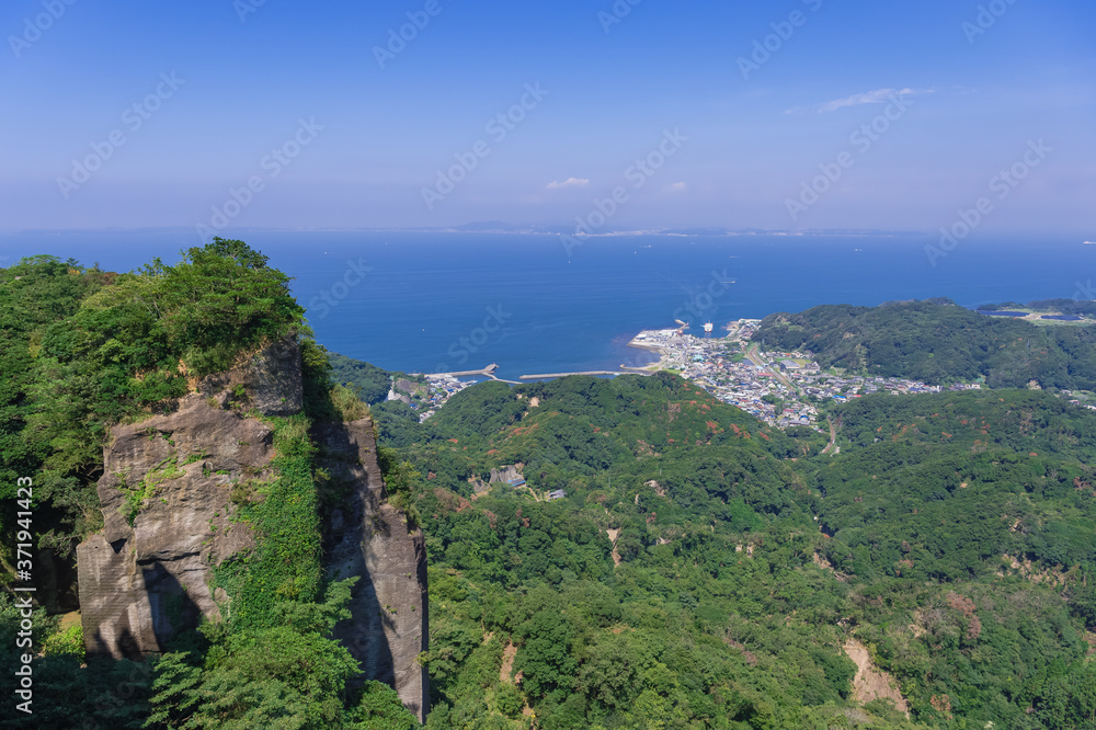 千葉県安房郡鋸南町の鋸山の景色 Photos Adobe Stock