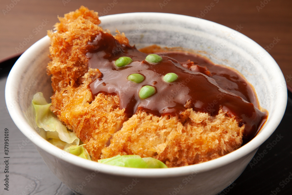 デミカツ丼