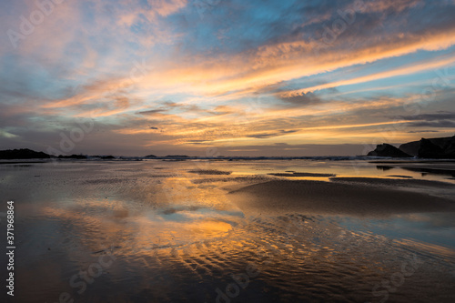 Coucher de soleil sur la plage de Donnant, à Belle-ile-en-mer, Bretagne