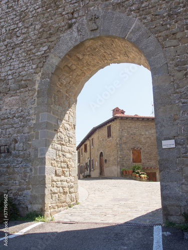 Italia, Toscana, Arezzo,il paese di Montemignaio. Il castello dei conti Guidi.