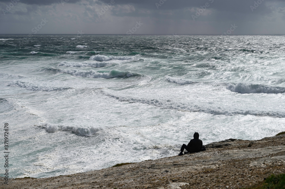 Mer démontée pendant une tempête, sur la côte sauvage de Belle-ile-en-mer, Bretagne