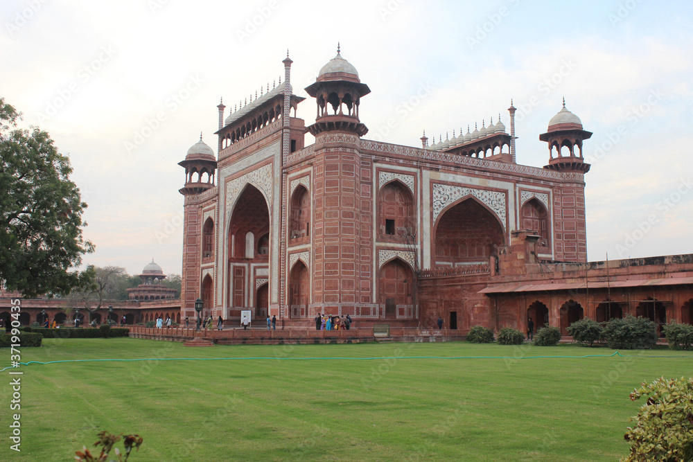 Agra - Puerta de acceso al Taj Mahal