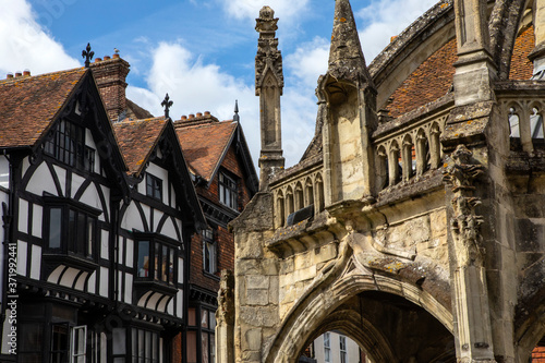 Photos Poultry Cross and Traditional Timber-Framed Building in Salisbury, UK