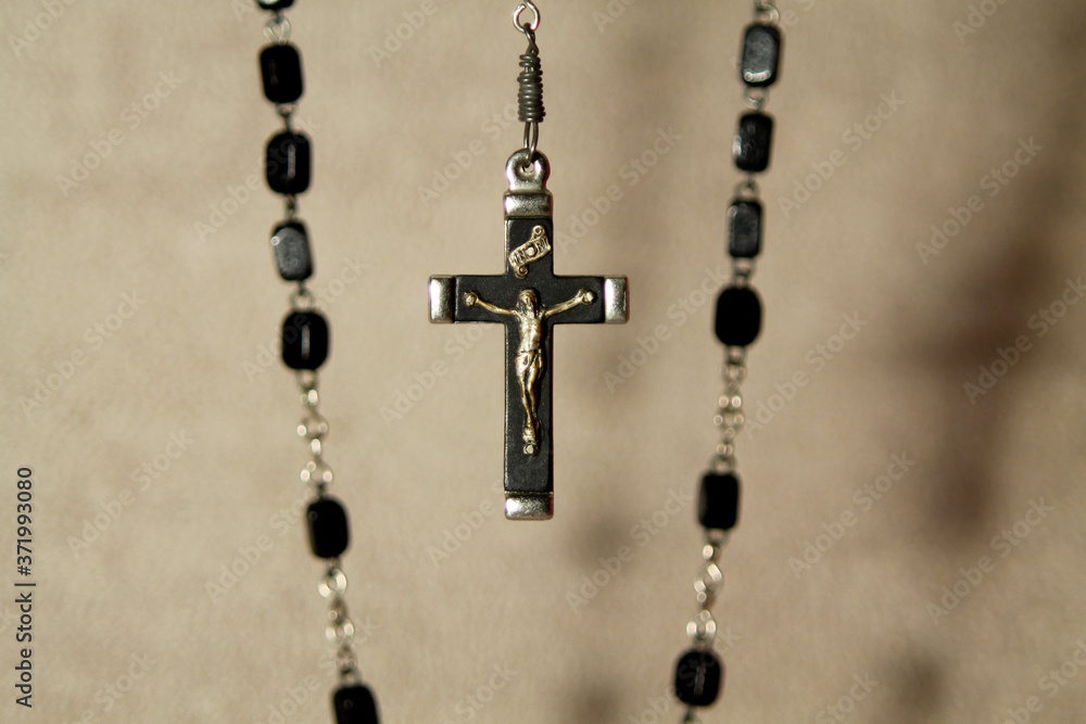 Ein heiliger Rosenkranz mit Jesuskreuz Ein heiliger Rosenkranz mit Jesuskreuz