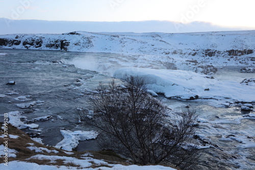 アイスランドの Urridafoss 滝  (Urridafoss waterfall in Iceland)