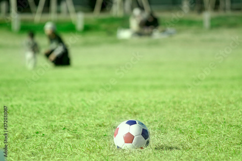 公園のサッカーボール