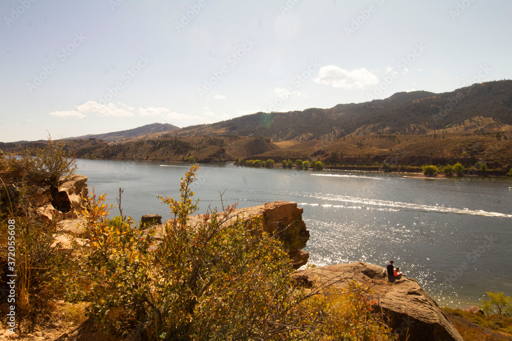 Obraz premium lake and mountains