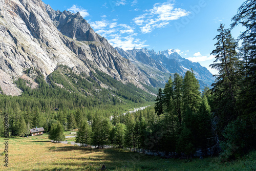 Obraz na płótnie Val Veny - Courmayeur - Valle d'Aosta - Italy w salonie