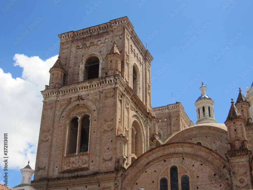 Obraz premium CUENCA, ECUADOR. CATEDRAL DE LA INMACULADA CONCEPCION