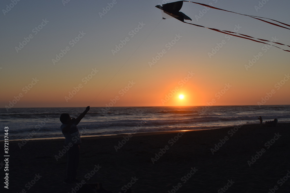 kite sunset beach