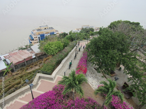 Obraz na płótnie GUAYAQUIL, ECUADOR. CERRO SANTA ANA w salonie