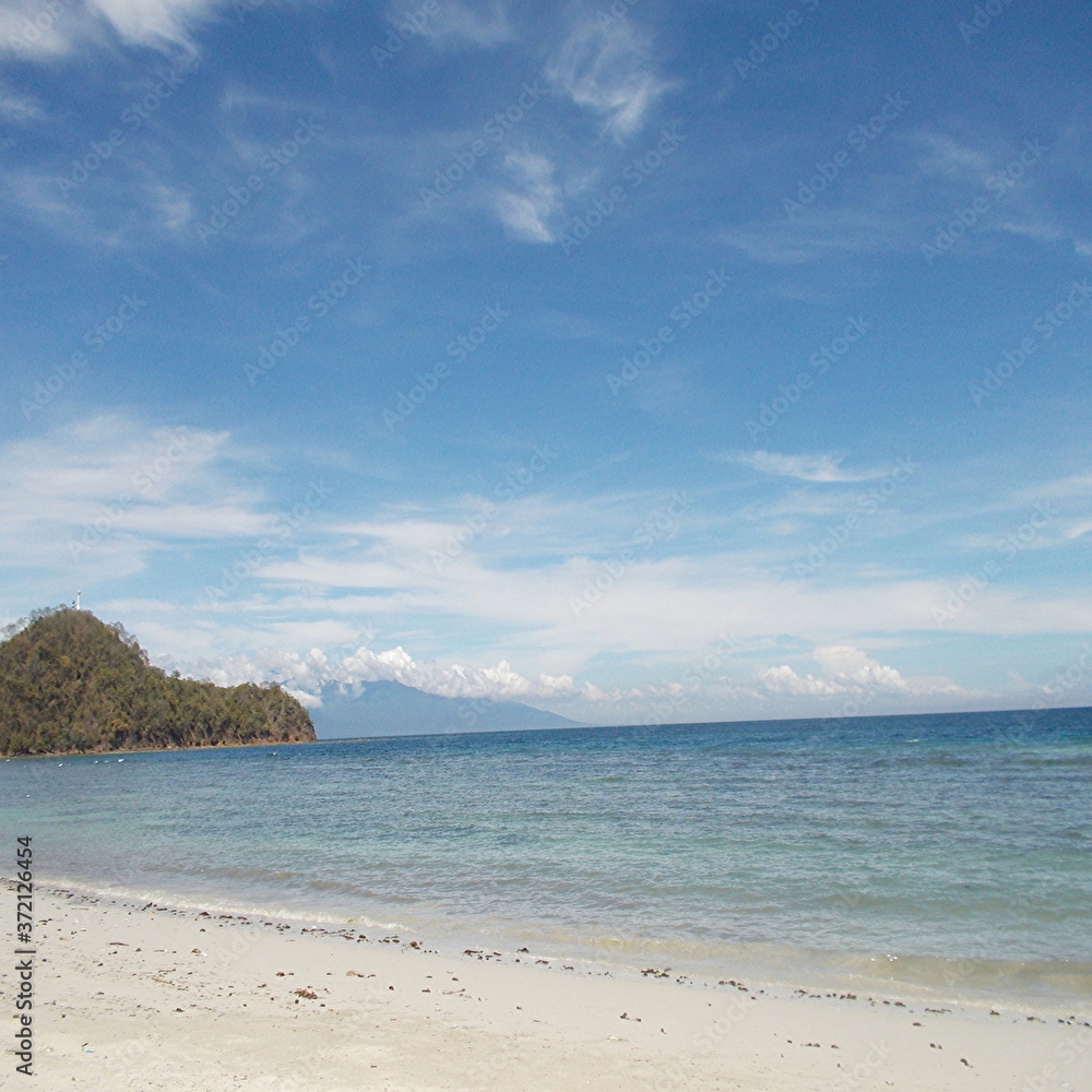 フィリピンのミンダナオ島の海と青空の風景