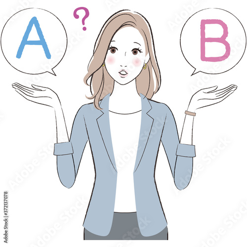 比較するビジネスウーマン