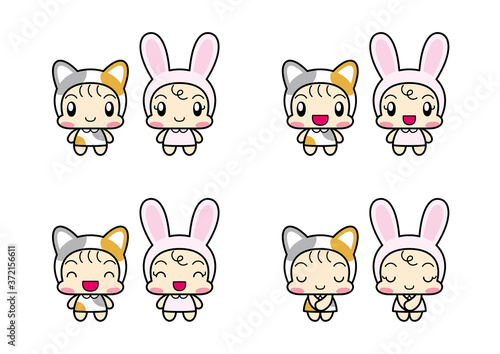 ねことうさぎの着ぐるみを着た子供たちの表情セット