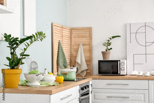 Set of utensils and product...