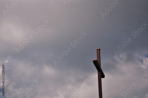 Krzyż na tle nieba © Natalia