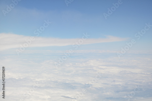 雲の上 © ケンイチ オオシマ