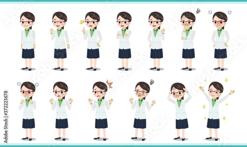 メガネを着た専門職の女性