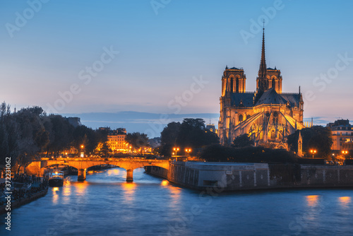 Notre Dame w Paryżu, Francja