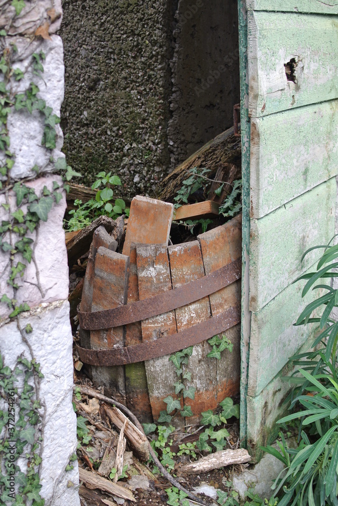 Naklejka premium Old Barrel, Montenegro