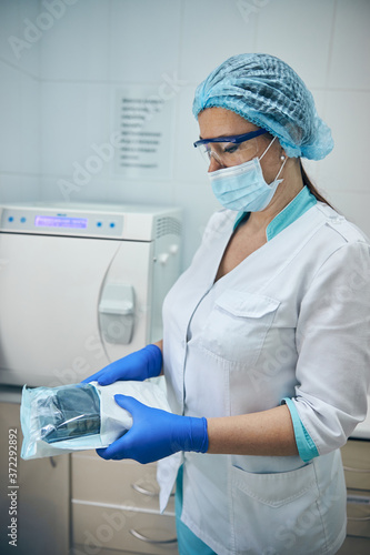 Sterilizing medical instruments from autoclave in a medical clinic