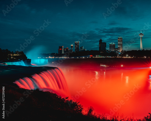 Niagara falls at night