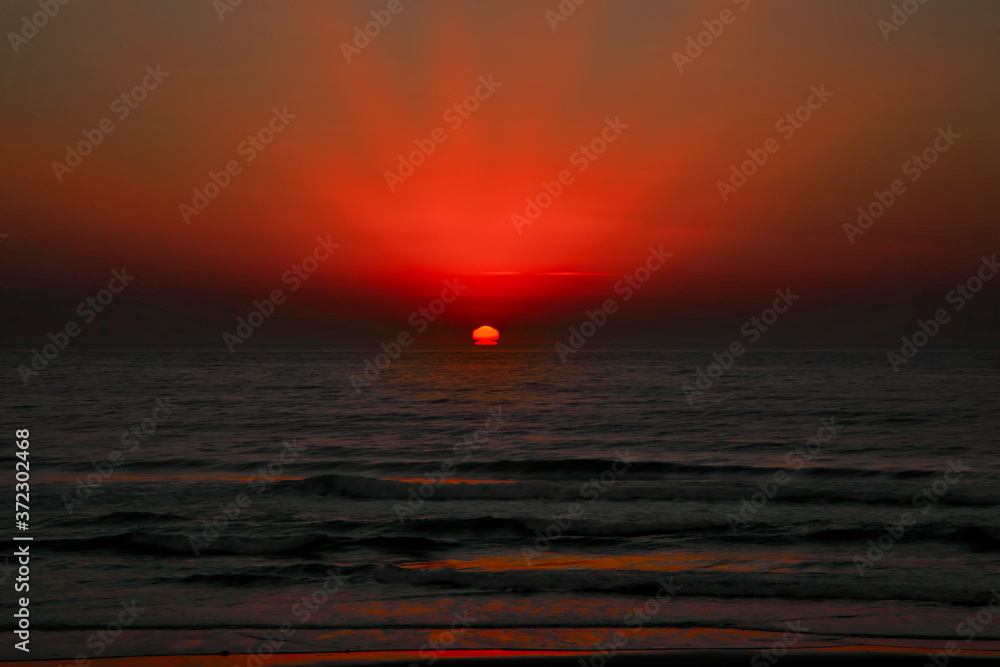 Atomic looking sunset as our planet warms even more Atomic looking sunset as our planet warms even more