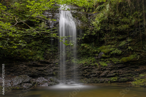 paisaje cascada con efecto seda