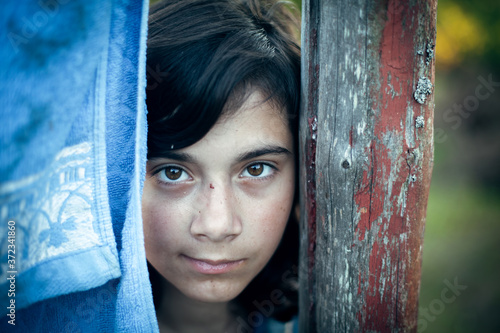 Portrait of teenфпу girl in the countryside. © De Visu