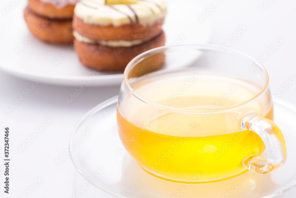 お茶とクロワッサンドーナツ お茶とクロワッサンドーナツ