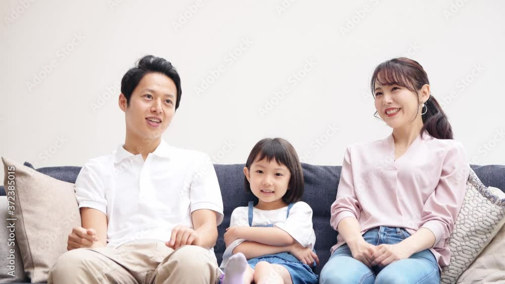 爽やかな家庭　家族団らん